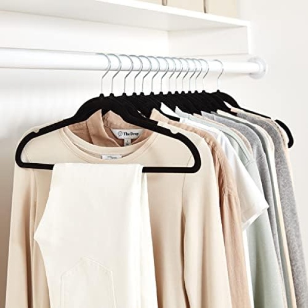 Amazon Basics Velvet Suit Hangers - 30-Pack, Black - Image 6